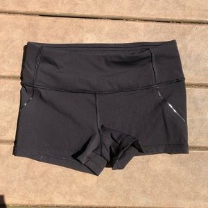 Lululemon Quick Pace Short 2.5”